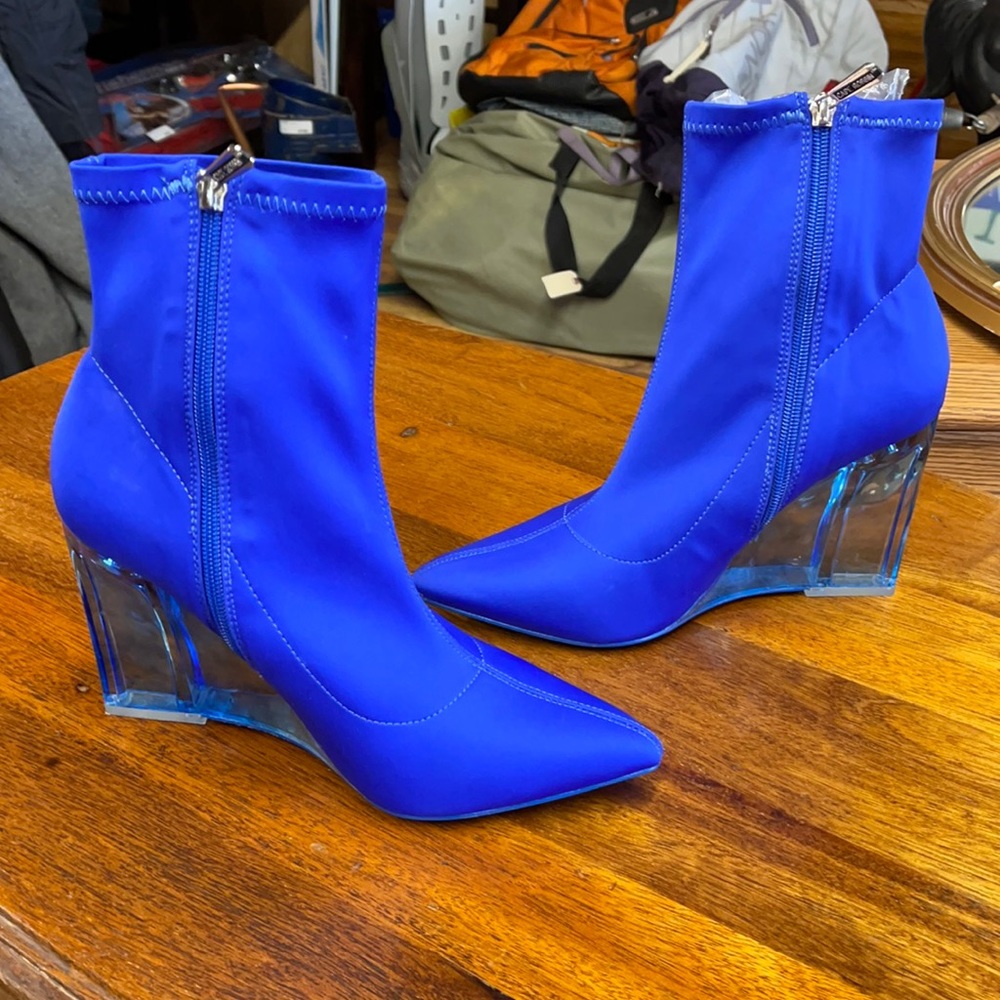 Stretchy Sporty Bootie